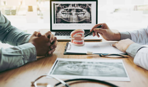 Best Emergency Tooth Extraction in Wolcottville, IN